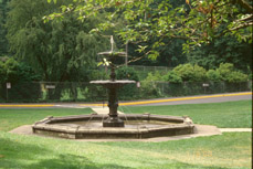 Chiming fountain WashPark-01